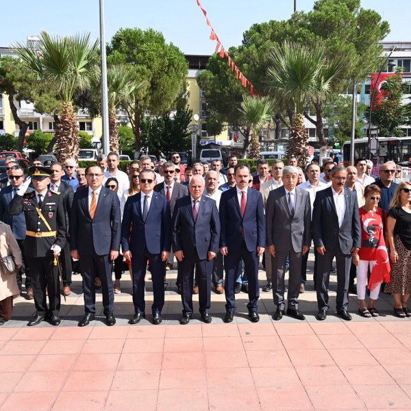 İlçemizde 30 Ağustos Zafer Bayramı Düzenlenen Törenlerle Kutlandı
